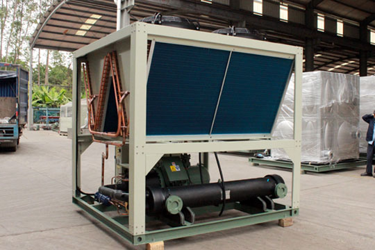 工業(yè)冷水機(jī)漏油故障該怎么解決？